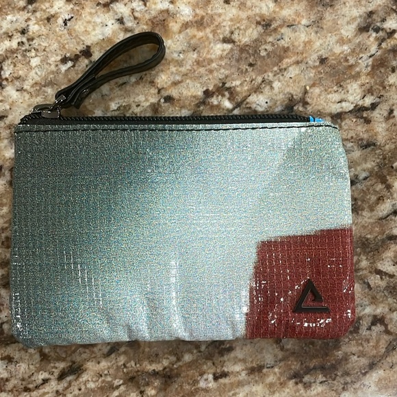 Rareform Charlie Pouch Bag - Picture 1 of 5
